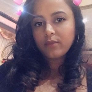 Meet your Posher, Helena